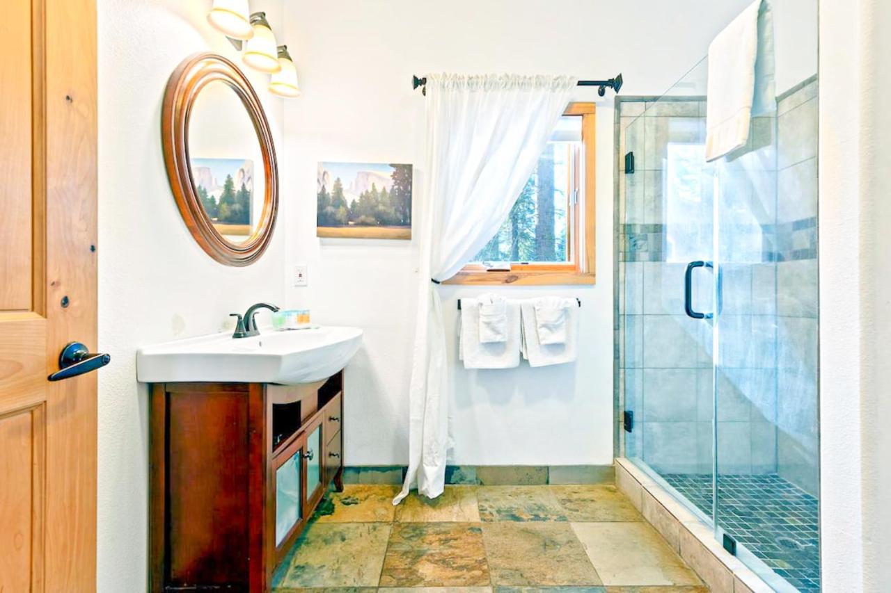 Oso Lodge Yosemite West Ngoại thất bức ảnh